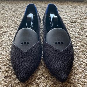 Rothys Black Honeycomb Points